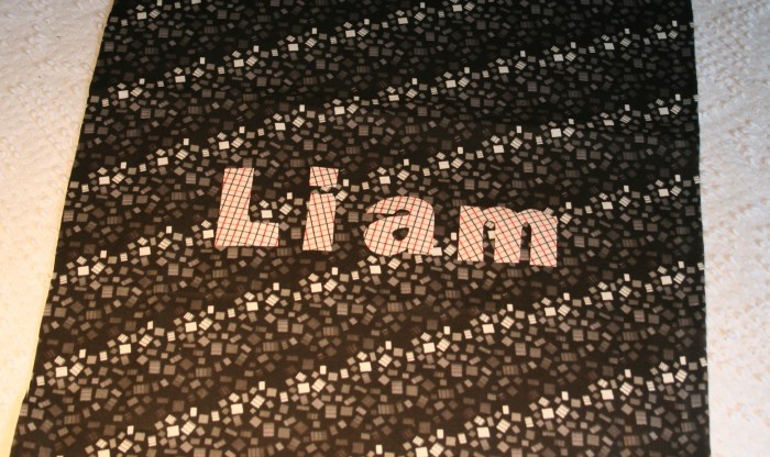 SchoolTote-ArrangingLetters